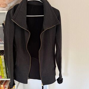 Lululemon Athletica Black/Grey Zip-Up